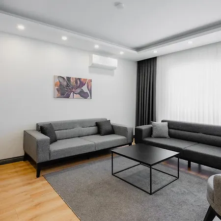 דירה Stylish Flat W Balcony Near Lara אנטליה