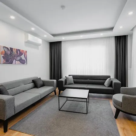 דירה Stylish Flat W Balcony Near Lara *