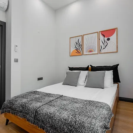 דירה Stylish Flat W Balcony Near Lara אנטליה
